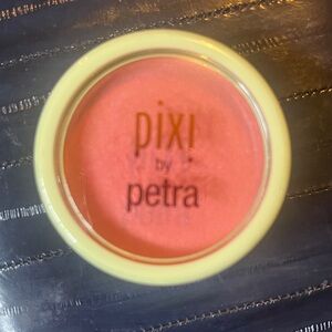 Pixi by Petra Blush